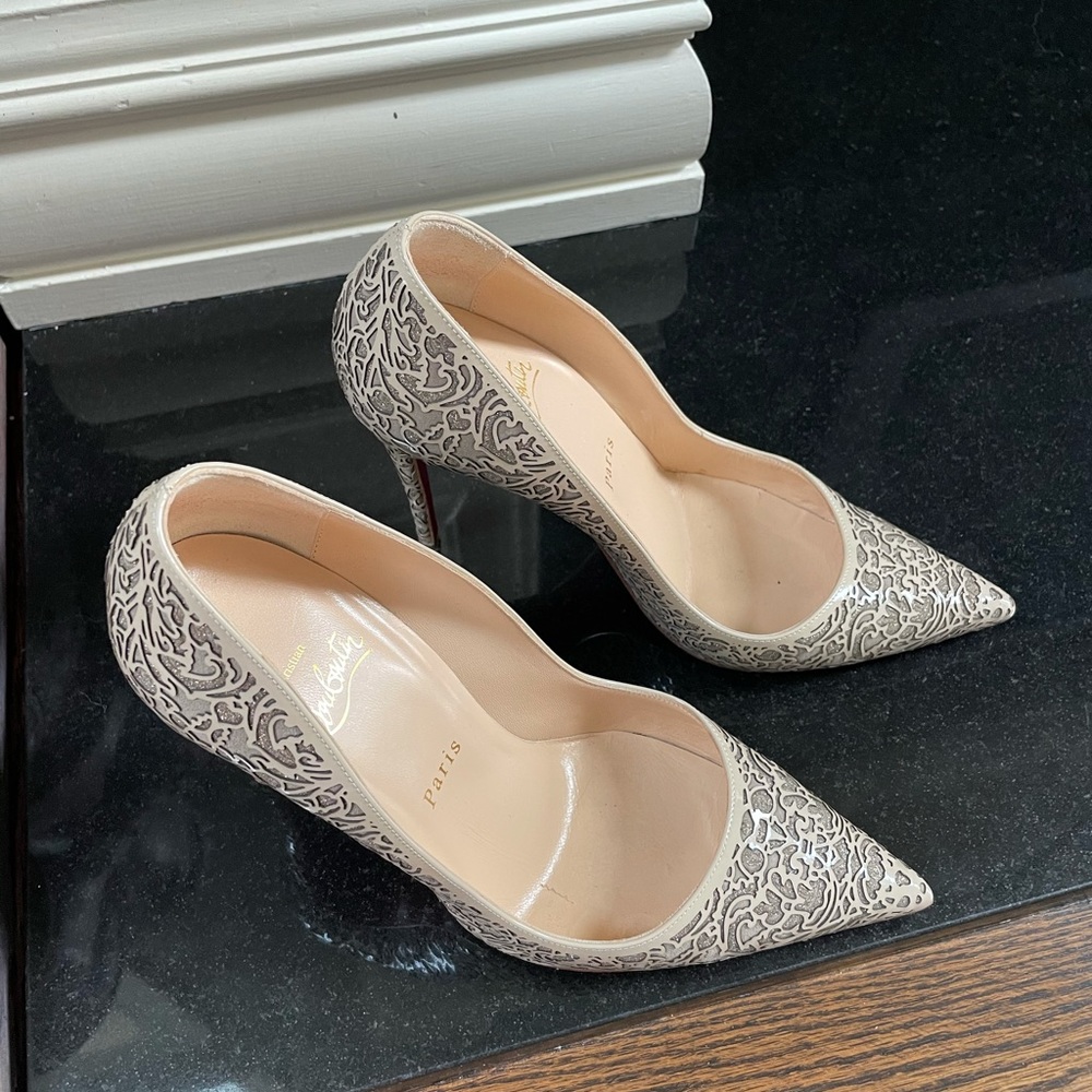 Christian louboutin so pretty beige lasercut stiletto 100mm metallic size 37.5 - Picture 7 of 8